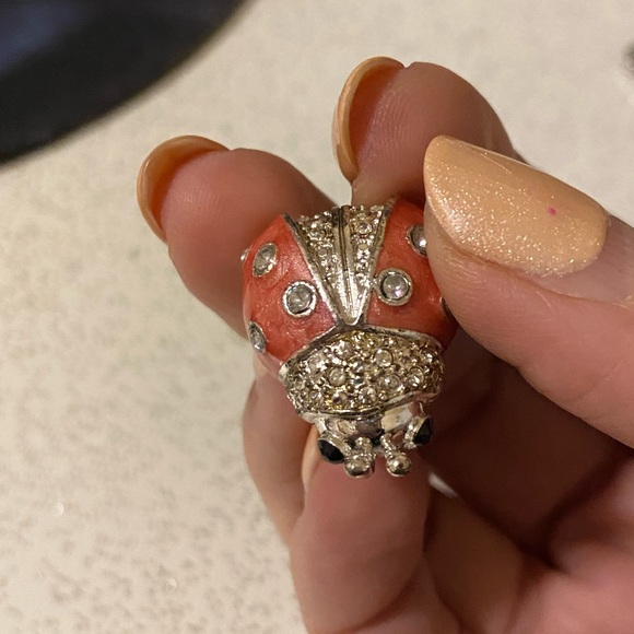 Very cute lady bug brooch - Picture 6 of 6